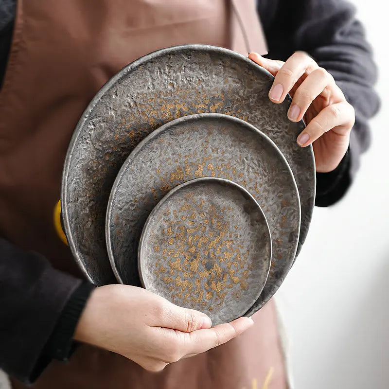 Hammered Stoneware Plate, Shallow Round Plate for Steak, Salad and Fruit, Three Sizes