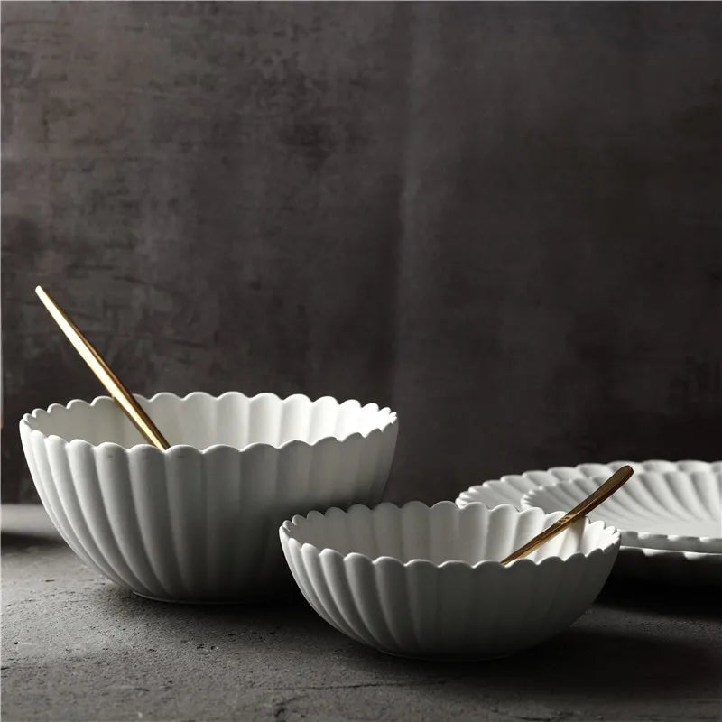 Chrysanthemum Ceramic Plate, Frosted Flower-Shaped Dessert and Serving Plate, Bowls and Plates in Four Sizes