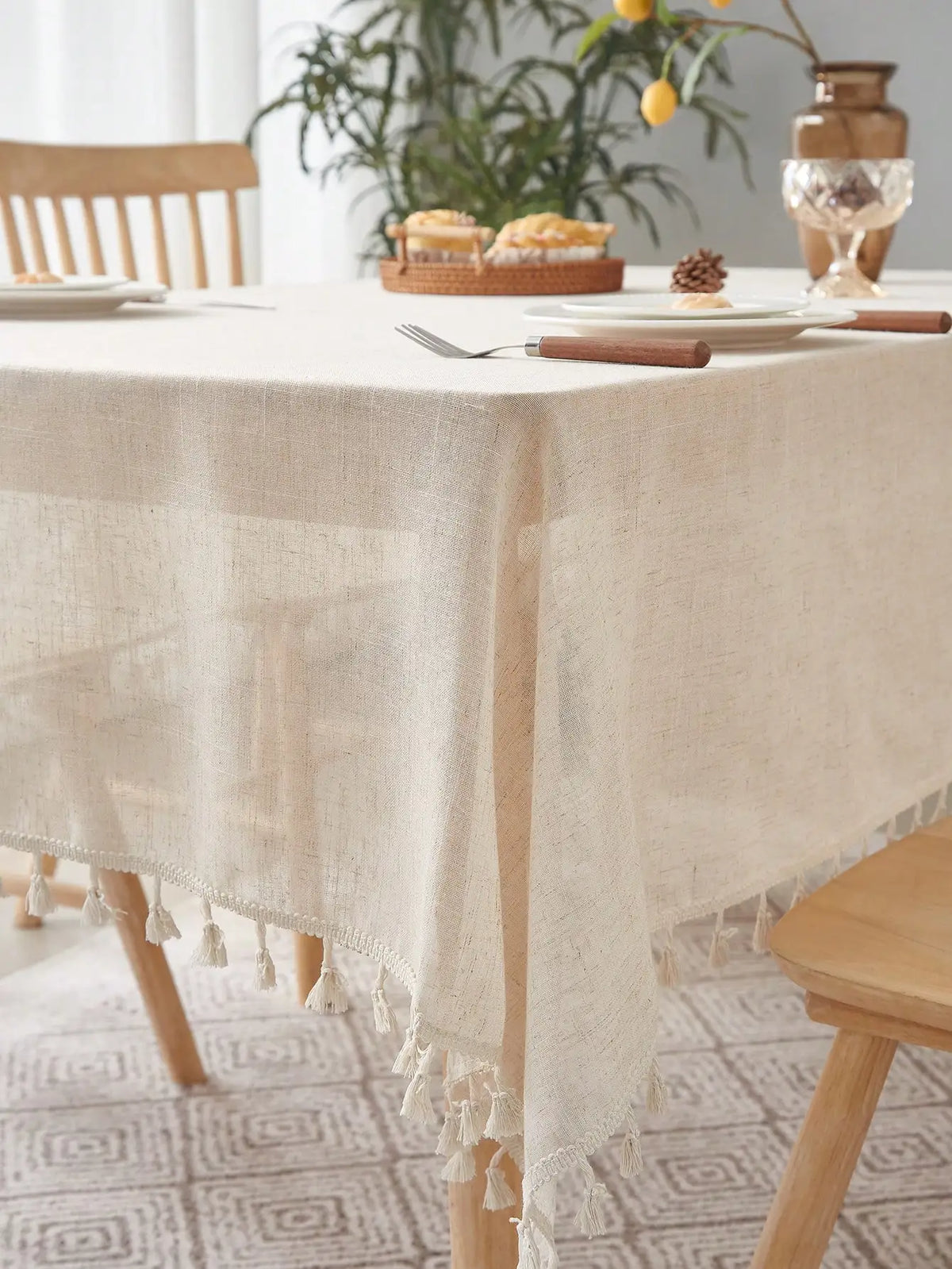 Tassel Tablecloth, product photo 2