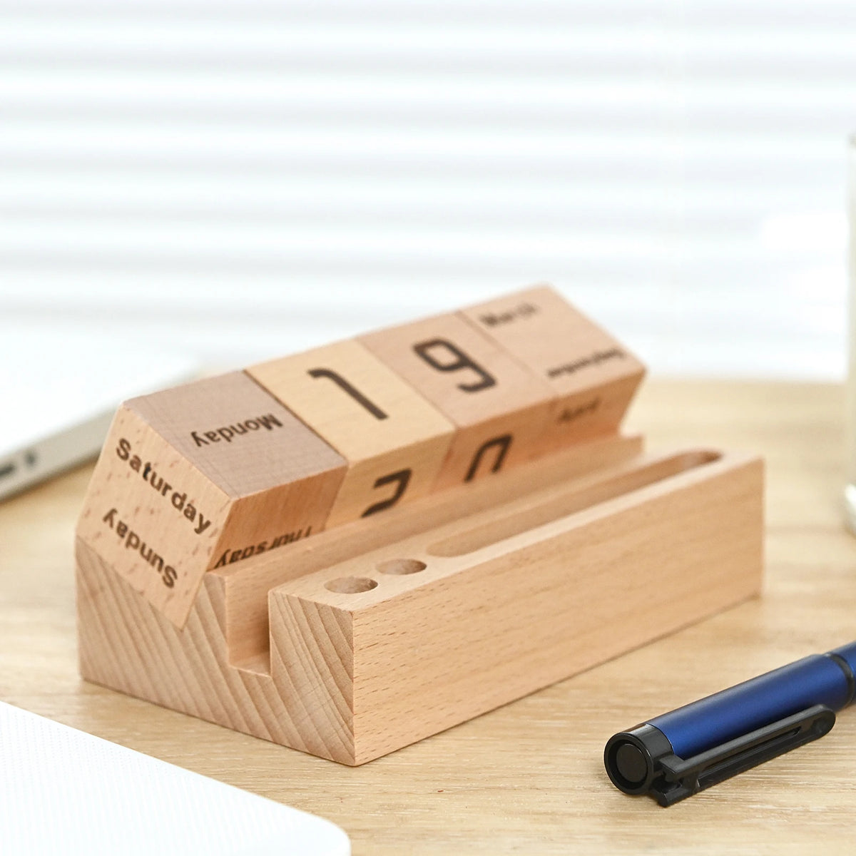 Wooden Perpetual Calendar, Flip Block Desk Calendar for Month and Date