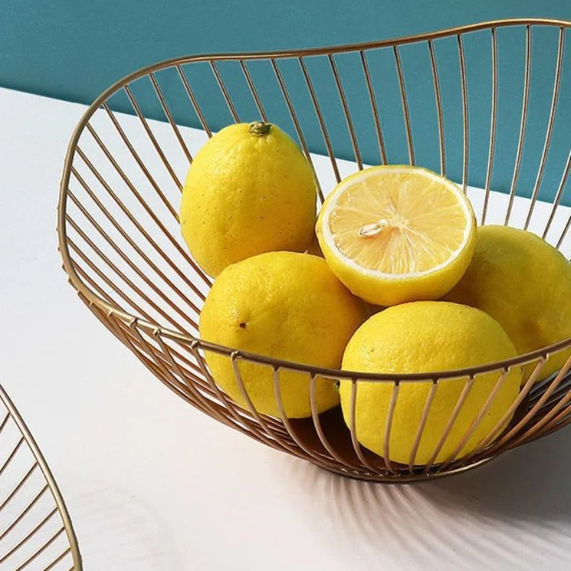 Wire Fruit Basket with Wavy Rim, Nordic Countertop Bowl for Fruit, Bread and Snacks, Gold or Black