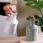 Ceramic Oil Bottle, 400 ml Pottery Dispenser for Olive Oil, Vinegar and Soy Sauce, Green or White