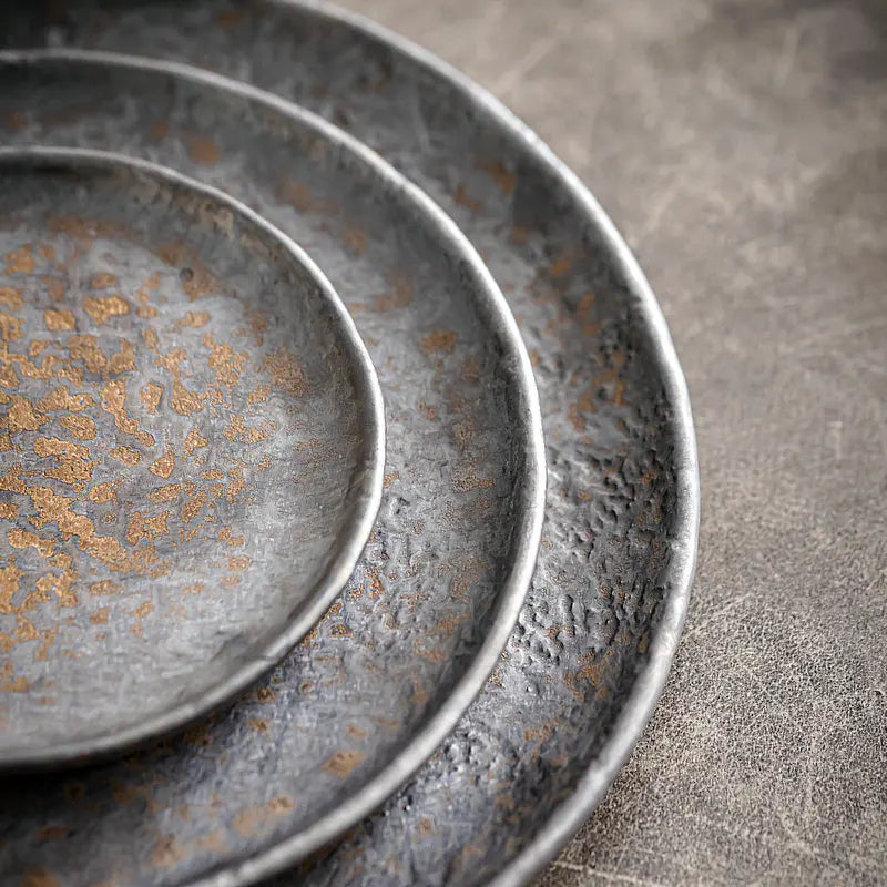 Hammered Stoneware Plate, Shallow Round Plate for Steak, Salad and Fruit, Three Sizes