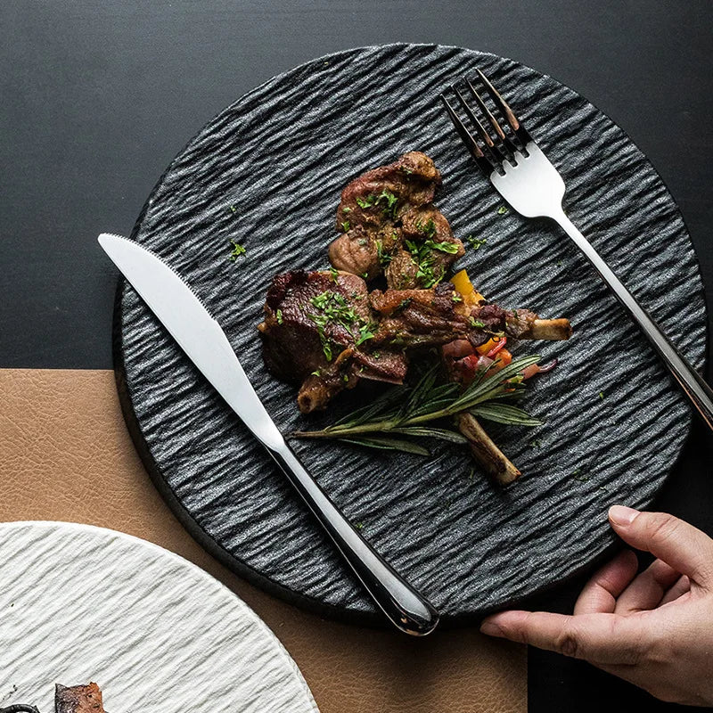 Stone Grain Ceramic Dinner Plate, Rustic Stoneware-Look Serving Plate for Steak, Pasta and Salad, Black or White, Two Sizes