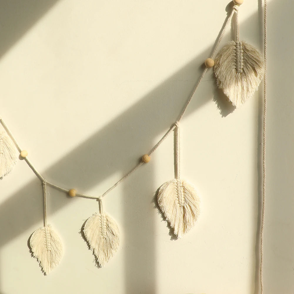 Macrame Leaf Garland, product photo 2