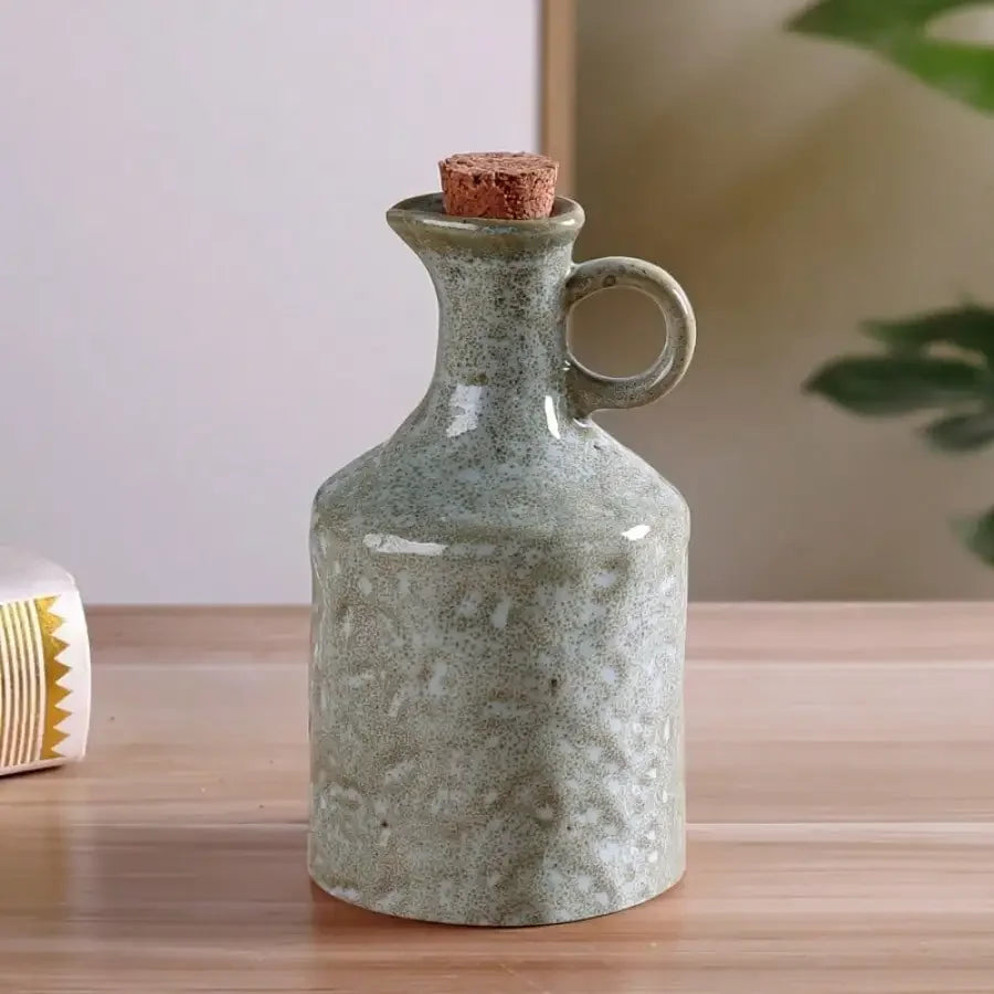 Ceramic Oil Bottle, 400 ml Pottery Dispenser for Olive Oil, Vinegar and Soy Sauce, Green or White