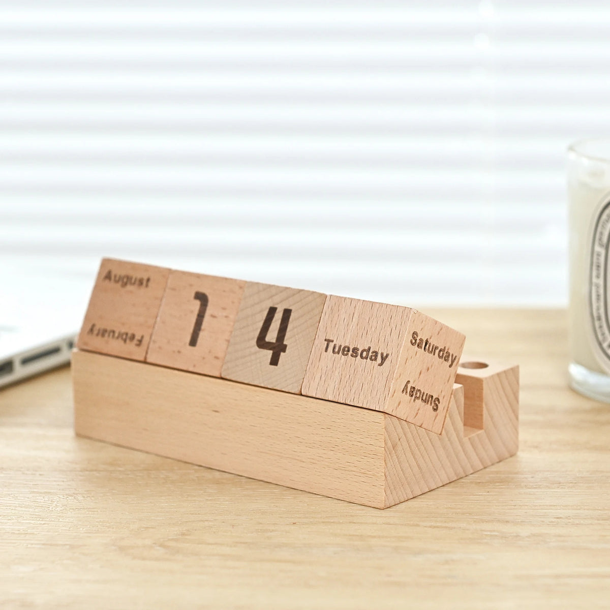 Wooden Perpetual Calendar, Flip Block Desk Calendar for Month and Date