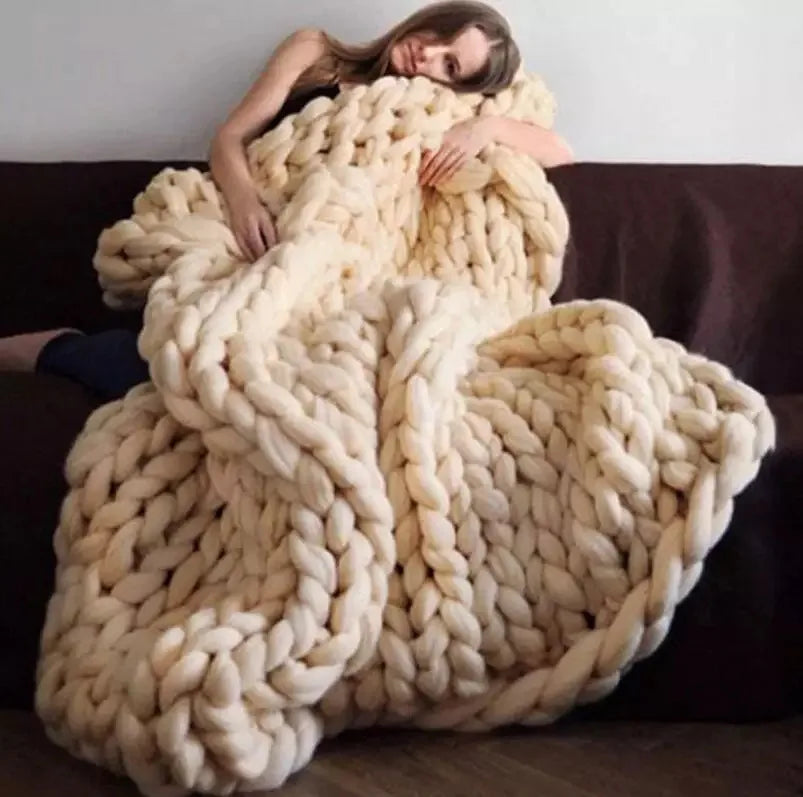 Chunky Knit Blanket, Thick Knitted Throw for Sofa, Bed and Reading Chair, Cream, Beige, Light Grey or Forest Green