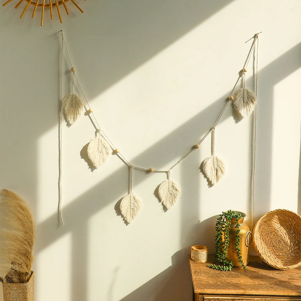 Macrame Leaf Garland, product photo 1