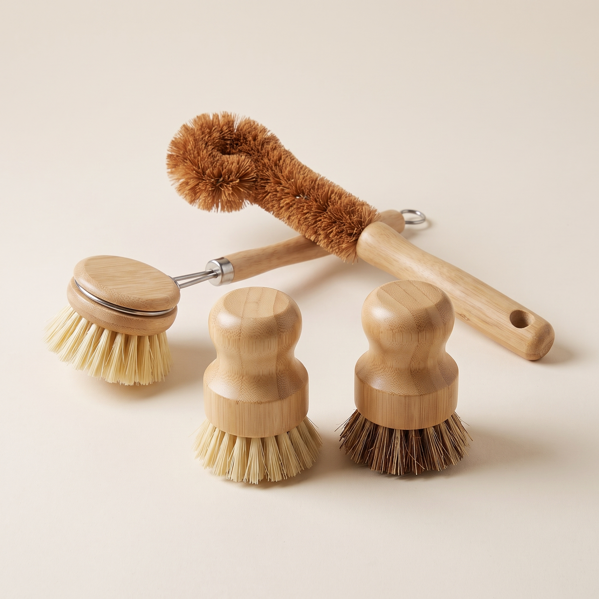 Bamboo dish brush set of 4, product photo