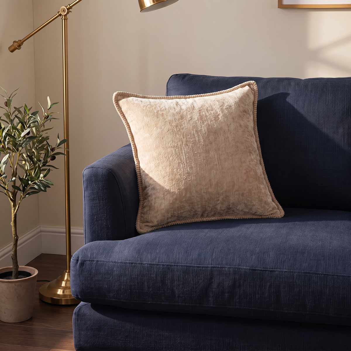 Finial Interiors lifestyle photo E12-74-V3